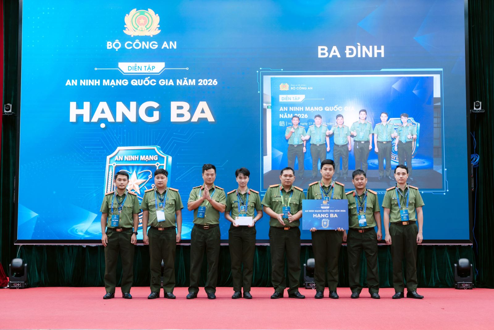 Tin nổi bật